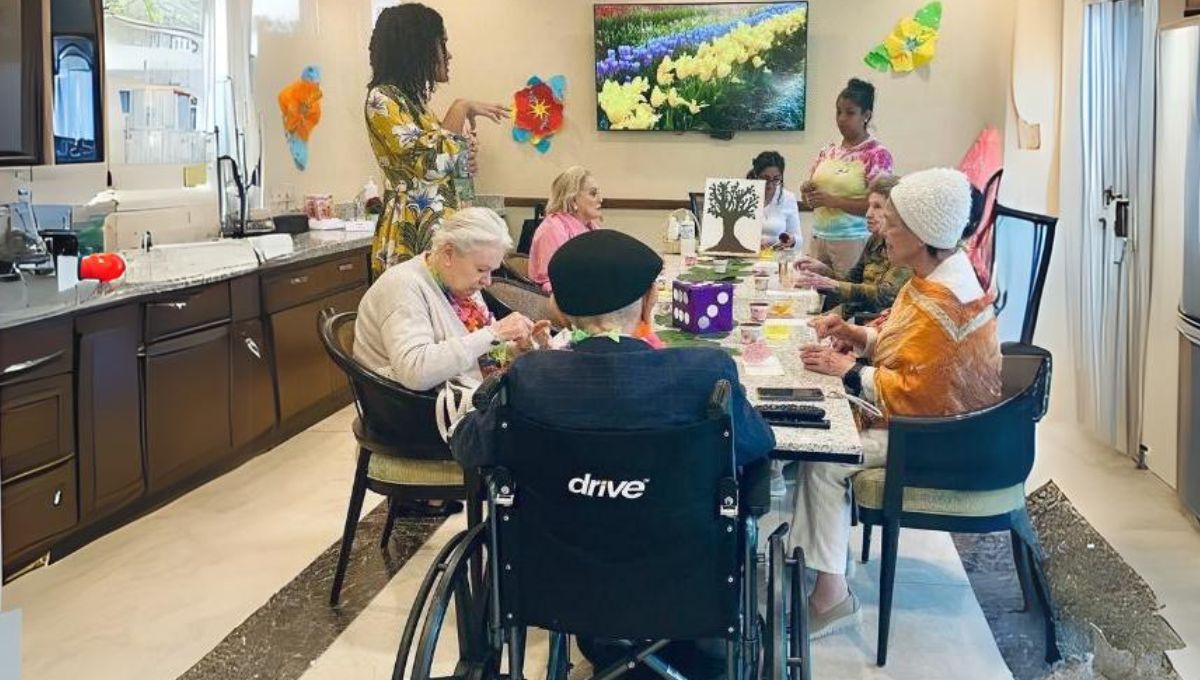 residencia de adultos mayores sin enfermedades comunes en primavera